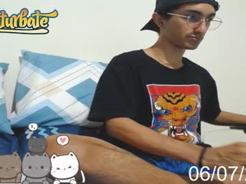 Live twink cam Kevinlopez31, age 19 yrs nude and streaming