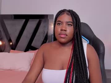 Kiimberly_moreno, 18 years old, GOAL: Goal of the day [1111 tokens remaining] Welcome to my room! #feet #latina #18 #new #young, webcam photo
