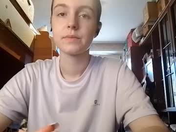 Kileyasselin, 18 years old, Goal:  Show my outfit , First day here! Uhmm Hello guys :) #new #shy #slim #teen #18 [14 tokens remaining], webcam photo