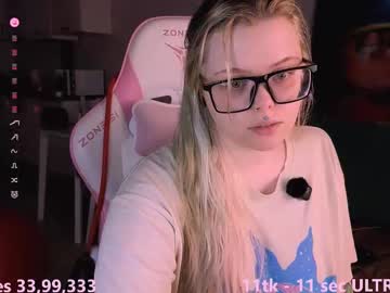 Catch me live as Killpretty, age 22 yrs in premium male cam shows