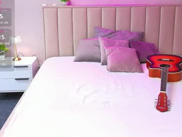 Kimberlly_smith • bigtits18y • le-de-France, France • private