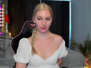 Kimmy1_powell, 22 years old, lets see my naked body) [222 tokens left] #lovense #daddysgirl #blonde #bdsm #young, webcam photo
