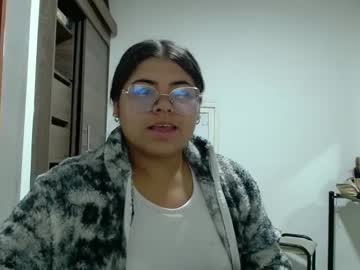 Feet Cams Live model Kimmy_kimmy_, age 26 streaming Foot Fetish VR