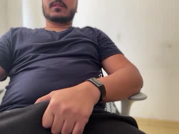 Feet Cams Live male performer kinkister (muscle,  cum,  edging,  latino,  bbc) streaming now