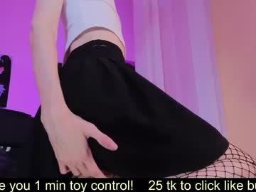 Kira_long big cock cam stud 20 yrs streaming live