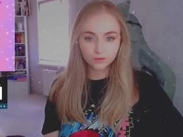 Kira_love_sleep, 99 years old, Current Goal: handbra at 99 tokens -- Next Goal: flash boobs -- #bigboobs #18 #new #bbw #bigass #young #shy #curvy, webcam photo