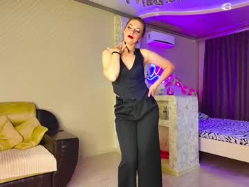 Kitticat_13, 26 years old, Hi! I'm #new here and it is my third broadcast. Let's have fun with me today! -- Current Goal: Strip dance and tits show at 123 tokens -- Next Goal: Make my ass red -- I show you more at Final Goal #n, webcam photo
