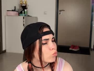Muscle cam star Kittie_bear, 26 yrs