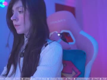 Kittyvic3, 21 years old, GOAL: Tits out [100 tokens remaining] Welcome to my room! #emo #goth #teen #lovense #new, webcam photo