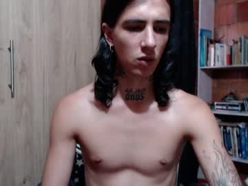 Live twink cam Kyleer77, age 25 yrs nude and streaming