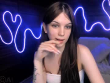 Kylie_angel3, 21 years old, GOAL: topless [999 tokens remaining] heey, welcome kitties ? pvt open #18 #skinny #brunette #lovense #lesbian, webcam photo