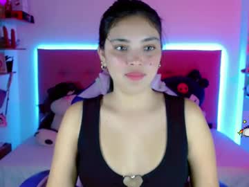 Kylie_hottt_ • lovense18y • Colombia • public