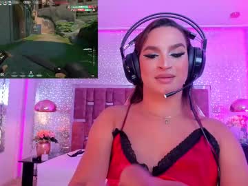 Kylievictoria_ • anal20y • Medellin -  Colombia • public