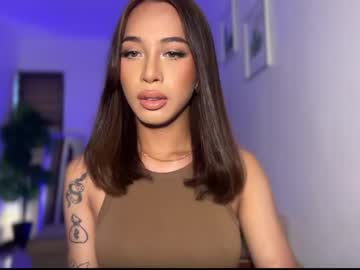 Skinny Asian cam girl Kyll_collins live in HD