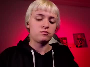 La_femme_fatale_ • french22y • Try to guess • private