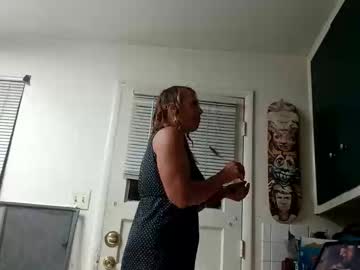 Live Milf Lacybell - Hot Milf Cams