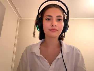Live cam performer Ladawndepippo streaming now
