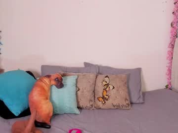 Laura1__ • latina22y • do not ask please • public