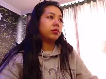 Hairy cam model Laurabrunetter live now