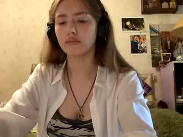 Lauranstrine, 18 years old, GOAL:Check my eyes colour:) Welcome to my first day! #new #18 #bigboobs #bigass #young [0 tokens remaining], webcam photo