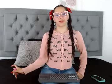 Layla__breeze, 18 years old, Lovense Domi on - Interactive Toy that vibrates with your Tips - Goal: CUM+SQUIRT+ANAL #anal #squirt #cum #18 #new, webcam photo