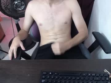 Le_petit_princeb612, 20 years old, come to know my new str8 friend (makes us hard) #cum #bigcock #muscles #straight #new, webcam photo