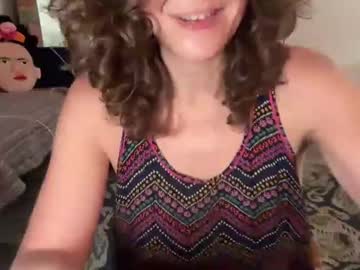 Leahsparkles • milf42y • United States • public