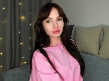Leiladream, 20 years old, Doggy [51 tokens left] #shy #skinny #smalltits #natural #new, webcam photo