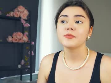 Leonardarizk, 18 years old, Goal: Air kiss <3 Hi! My name is Mia! I'm #young ( #18 years) and I'm #new here! But a little #shy [15 tokens remaining], webcam photo