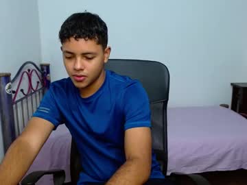 Levii_7, 22 years old, #young #21 #latin #bigdick #love [774 tokens remaining], webcam photo