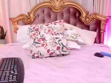 Lexi_luna18, GOAL: Play with nipples ? Luna's Patterns: 38, 100, 120, 160, 200 ? #skinny ? #daddy ? #18 ? #pretty ? #lovense, webcam photo