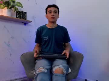 Liam_ossa, 19 years old, GOAL: Cum Show [1110 tokens remaining] Welcome to my room! #new #latino #18 #bigdick #young, webcam photo