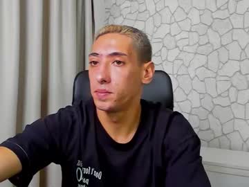 Feet Cams Live model Liamluxee, age 27 streaming Foot Fetish VR
