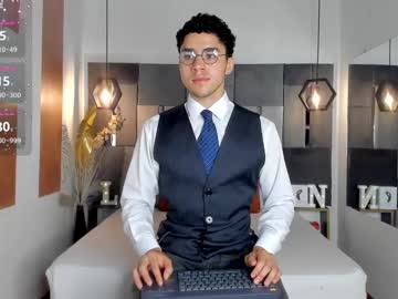 Live twink cam Liamnovak, age 21 yrs nude and streaming