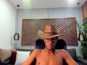 Muscle cam star Liamriver, 20 yrs