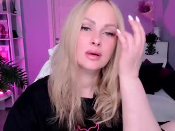 Squirting cam girl Libby_nora age 35 yrs live now