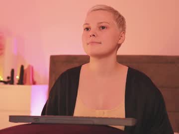 Likaaberry, Goal: ??Sexy Naked Dance? #dance #anal #twerk #shorthair #new - Next Goal: ??Twerk, webcam photo