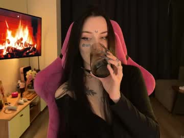Lilpresident, 24 years old, slow & sleepy tease ?? come vibe with me #sexy #18 #lush #flirt #young, webcam photo