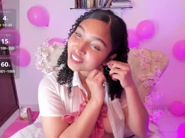 Lily_evays_, 18 years old, I'm new, send all you love <3 #latina #Bigtits #curvy #18 #cute, webcam photo