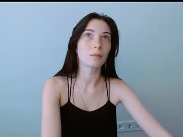 Lily_on_fire, For every 100 tokens, slap yourself on the ass [329 tokens remaining] #18 #c2c #lovense #new #young, webcam photo