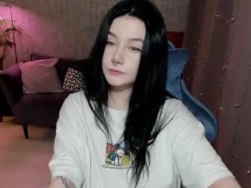 Catch me live as Line_green, age 20 yrs in premium male cam shows