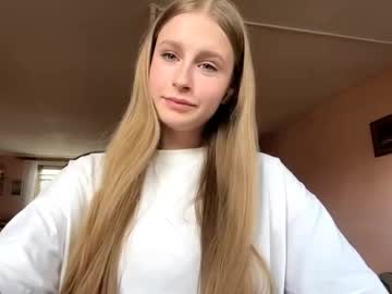 Linneapheonix, 18 years old, Goal: air kiss + smile   Hi everyone! im Sofia <3 im new here!  #teen #new #skinny #18 #bigboobs [10 tokens remaining], webcam photo
