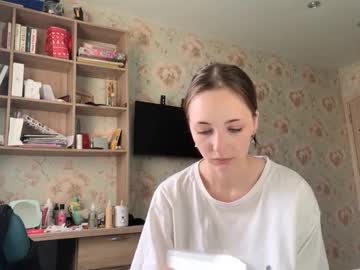 Linwanders, 18 years old, Goal: stand up  <3 Hello my name Is Liana^^ I’m #new and it’s my first day #shy #teen #18 #brunette [28 tokens remaining], webcam photo