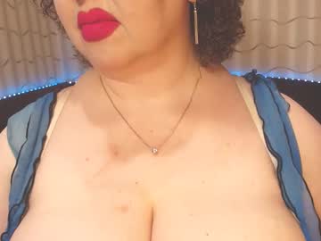 Live Milf Lipsaddiction, 44 yrs - Hot Milf Cams