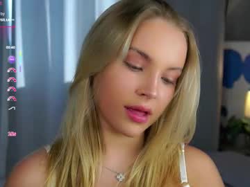 Lipswithsmileonthem, 19 years old, GOAL: hey hey [0 tokens remaining] Hello, I'm Ami #new #19??Let's immerse ourselves in an atmosphere of pleasure together  #young #shy #cute, webcam photo
