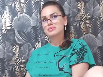 Live Milf Lisagrand, 44 yrs - Hot Milf Cams
