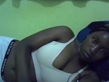 Hairy cam model Lisssa01 live now