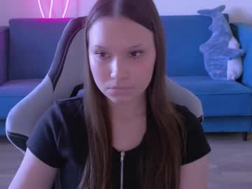 Littlebby_di, 18 years old, suck  fingers 1 min #nonude #young #18 #shy #teen #cute [37 tokens remaining], webcam photo