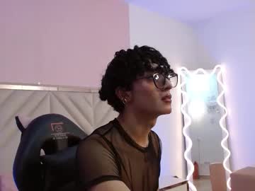Catch me live as Littleblushy_tay, age 19 yrs in premium male cam shows