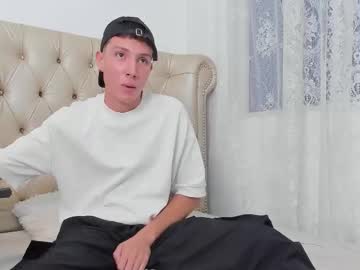 Littledanny_, all naked [91 tokens left] Let's play #18 #twink #cum #new #young, webcam photo